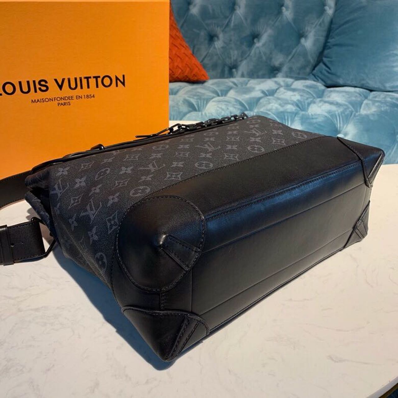 Louis Vuitton Steamer PM Monogram Eclipse Canvas By Virgil Abloh For Men, Handbags, Shoulder And Crossbody Bags 13.8in/35cm Louis Vuitton M44731