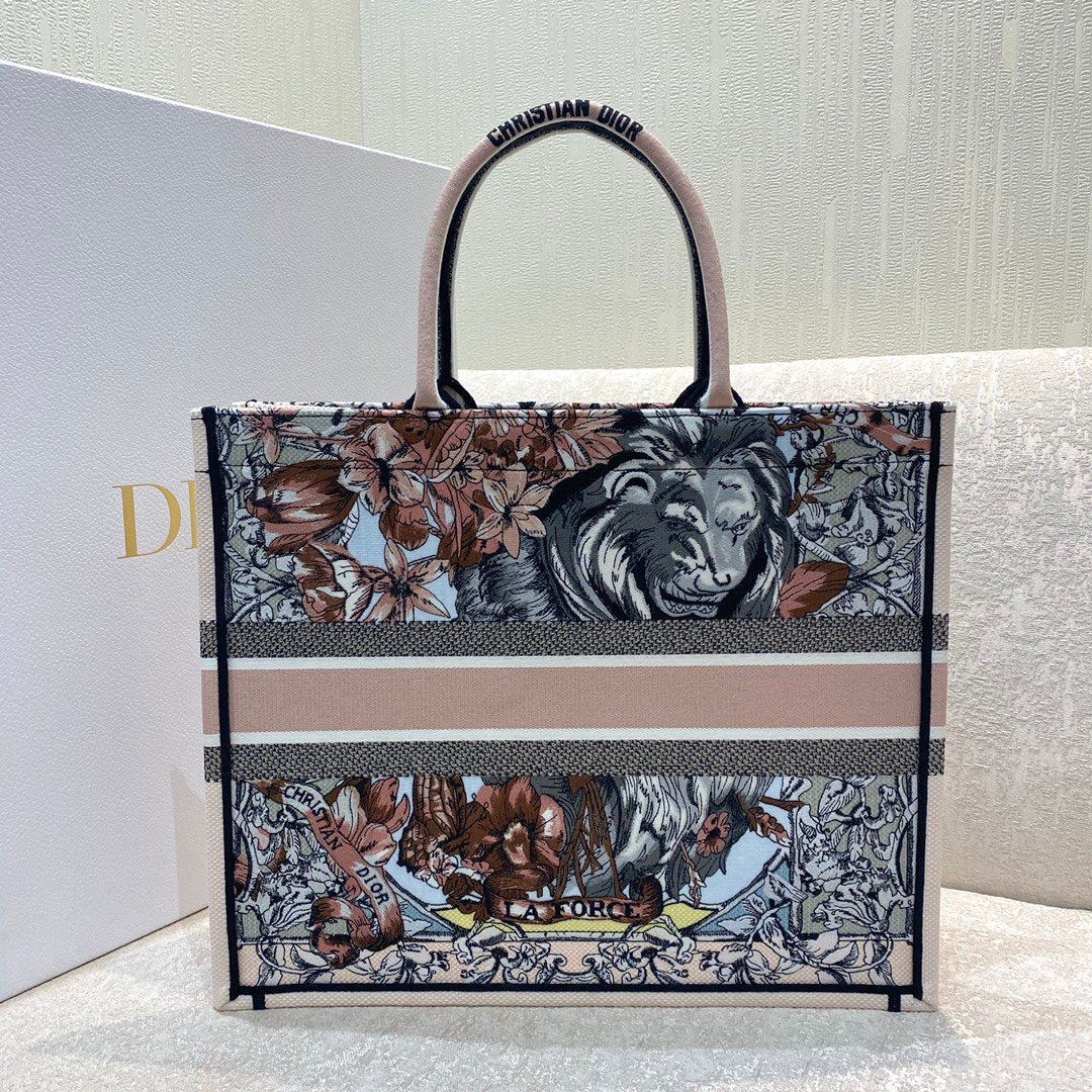 Dior MeDiorum Book Tote Multicolor La Force Embroidery, Multicolor, For Women Women’s Handbags, Shoulder Bags, 42cm CD M1286ZFOR_M884