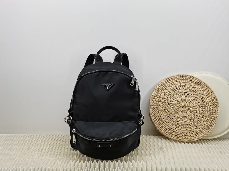 Barnes-Bags - Prada Bags - 821
