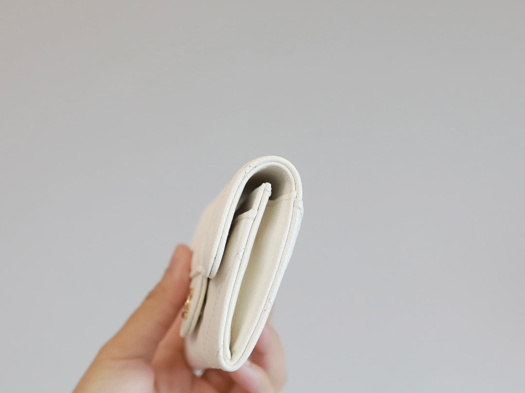 Chanel CHL CLASSIC CARD HOLDER WALLET WHITE AP0214