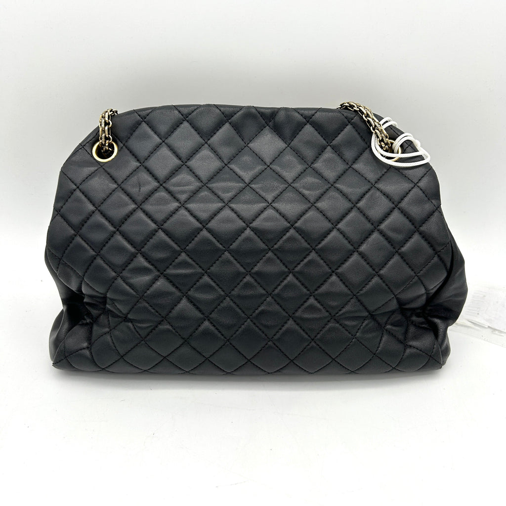 Chanel Matelasse Chain Shoulder Black Leather LA4509