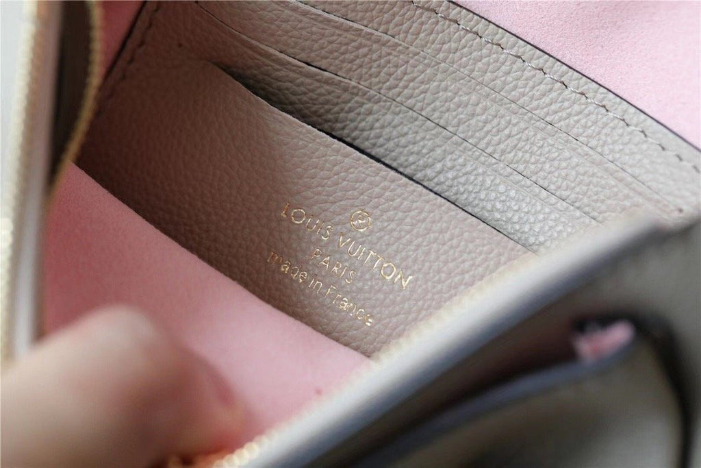 Louis Vuitton Mylockme Chain Pochette Grey For Women,  Shoulder and Crossbody Bags 7.5in/19cm Louis Vuitton 