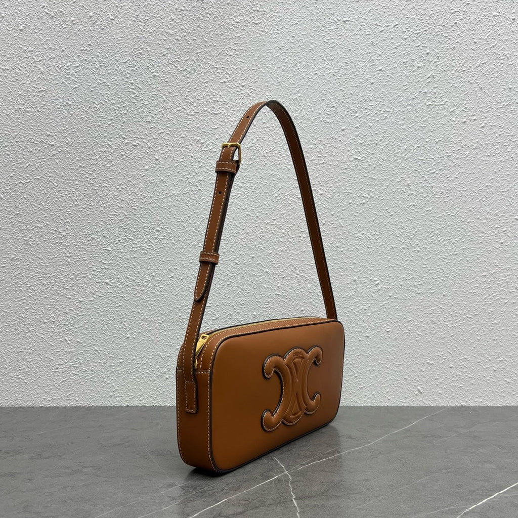 Celine Camera Shoulder Bag Cuir Triomphe Brown For Women 10in/26cm 199183DU3.04LU