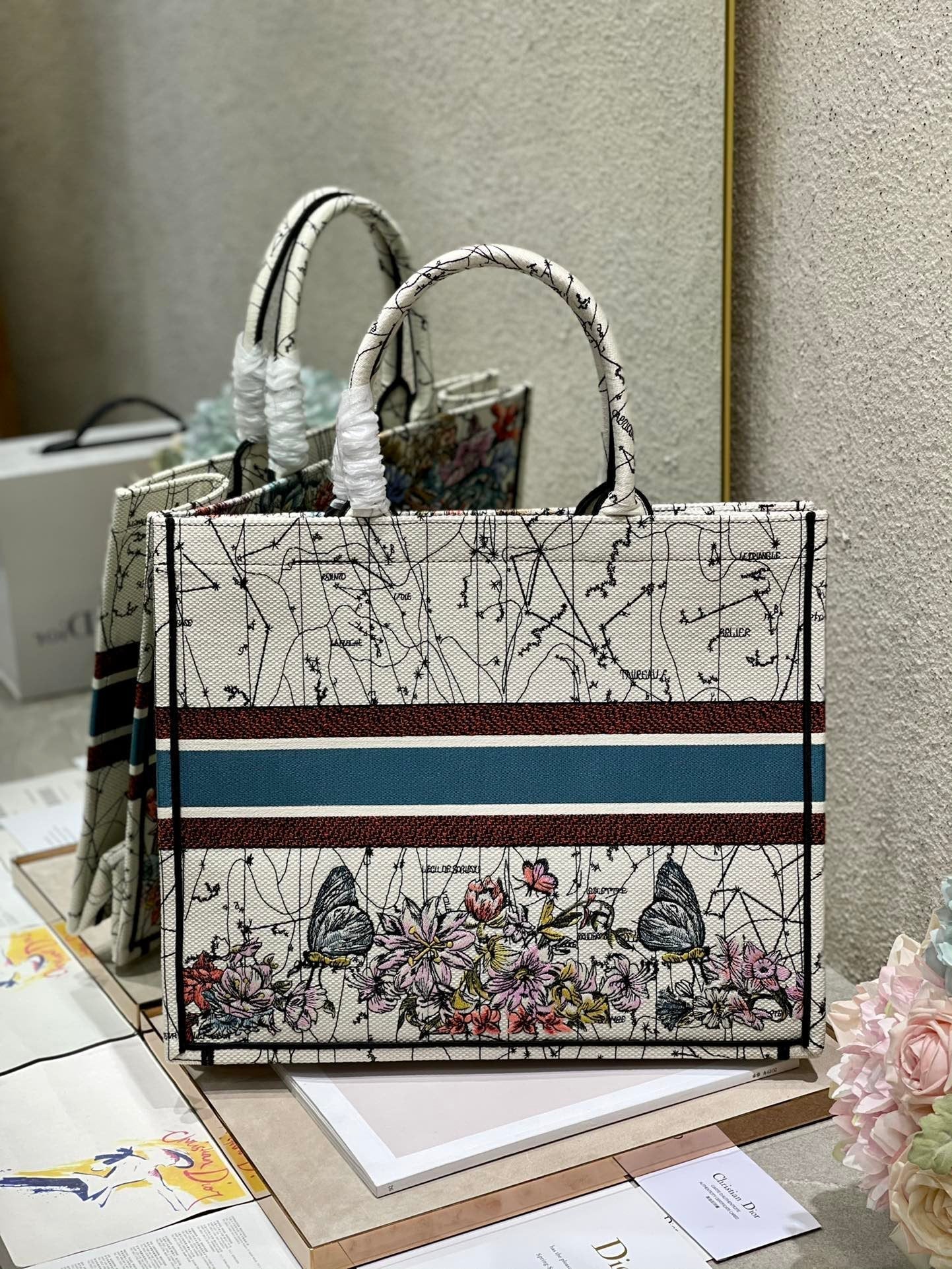 Dior Large Book Tote Latte Multicolor ZoDiorac Embroidery, Latte Multicolor, For Women Women’s Handbags, Shoulder Bags, 42cm CD M1286ZRHP_M941