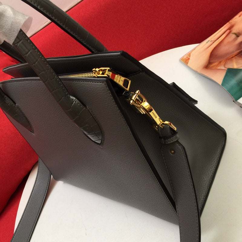 Barnes-Bags - Prada Bags - 984