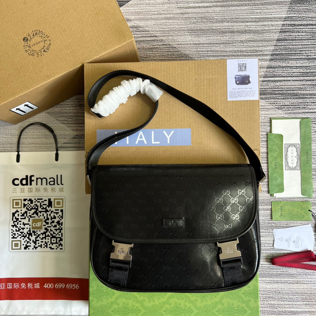 Gucci Messenger Bag Shoulder Bag Black Gucci Supreme Canvas For Women,Men 12.9in/33cm Gucci 2101214059377