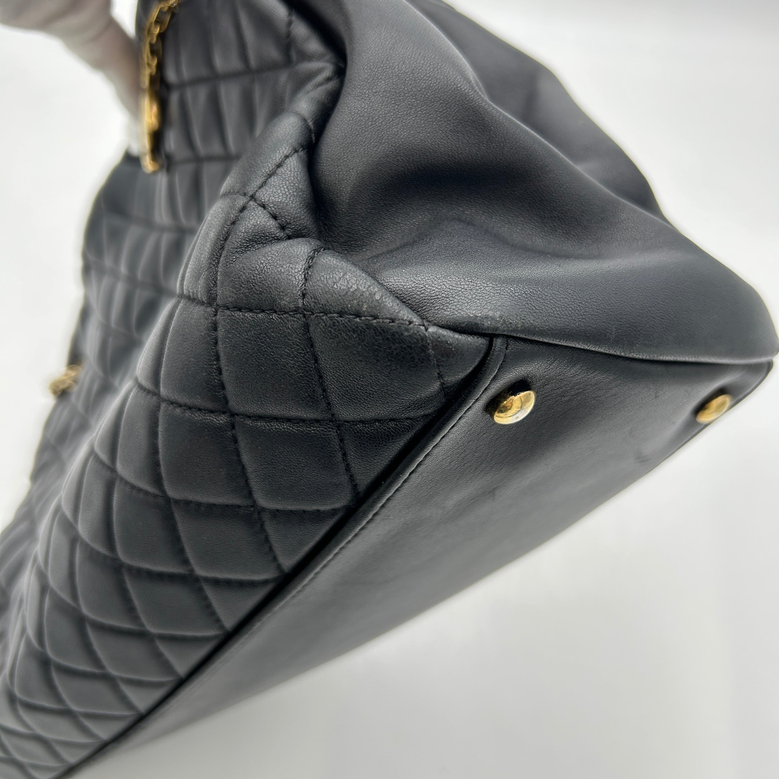 Chanel Matelasse Chain Shoulder Black Leather LA4509