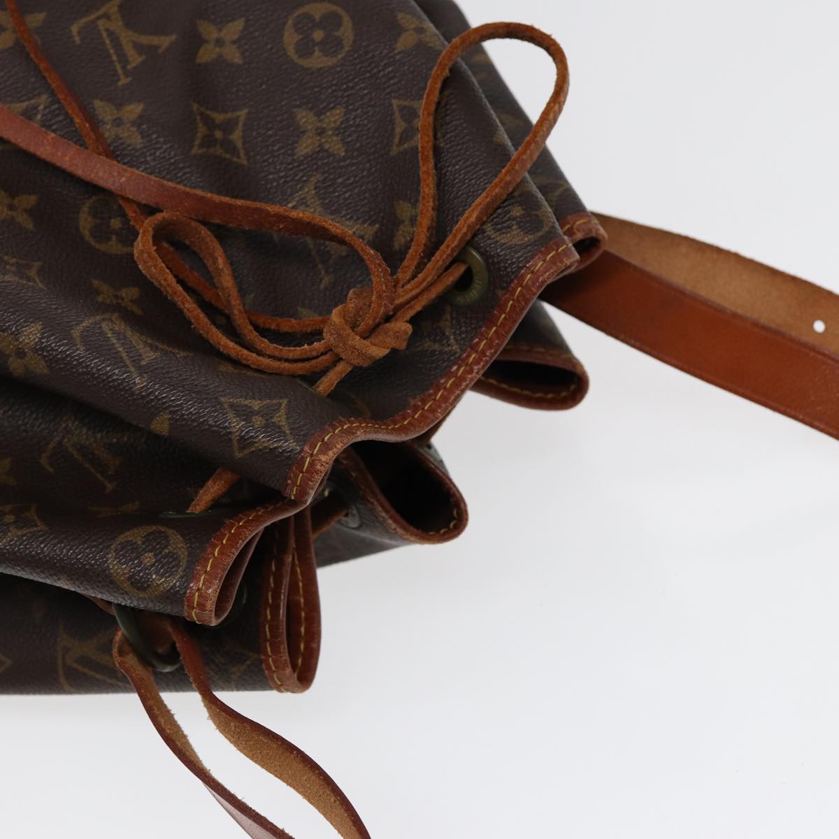 LOUIS VUITTON Monogram Noe Shoulder Bag M42224 LV Auth 88652