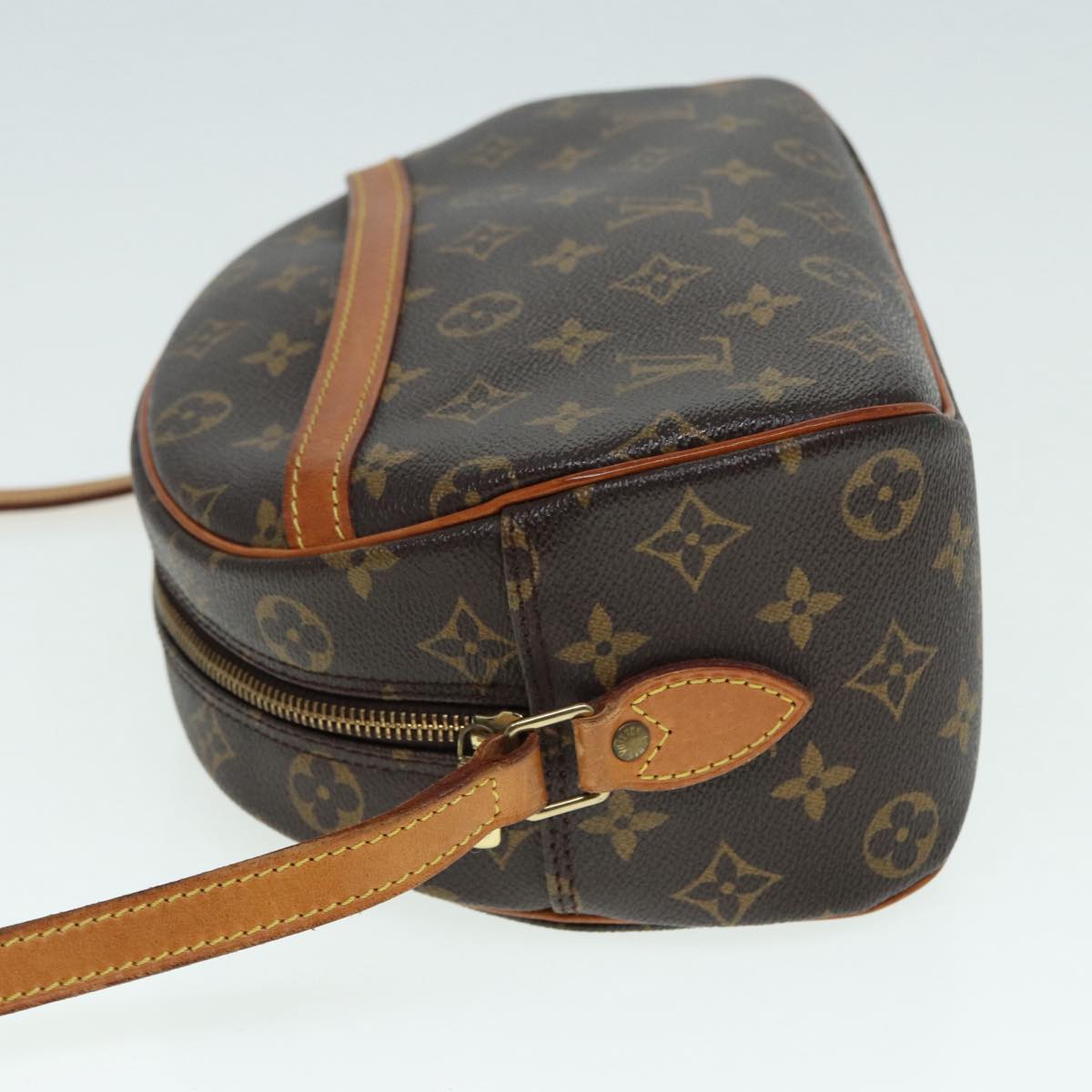 LOUIS VUITTON Monogram Blois Shoulder Bag M51221 LV Auth 88694