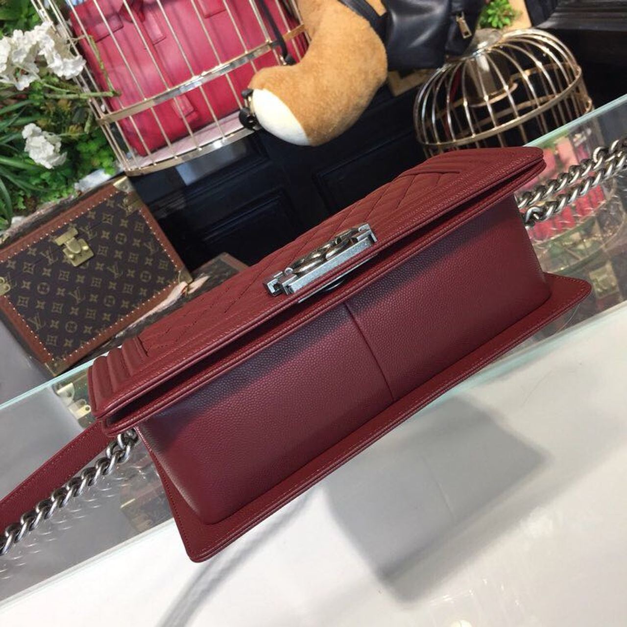 Chanel Boy Handbag SiLouis Vuittoner Hardware Burgundy For Women Bags, Shoulder And Crossbody Bags 9.8in/25cm A67086