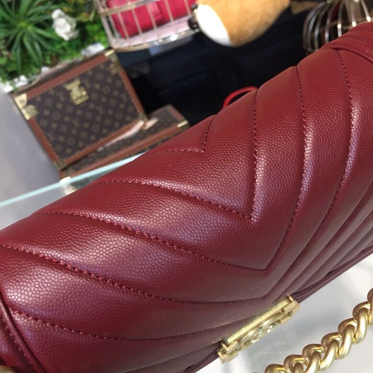 Chanel Boy Handbag Gold Toned Hardware Burgundy For Women Bags, Shoulder And Crossbody Bags 9.8in/25cm A67086