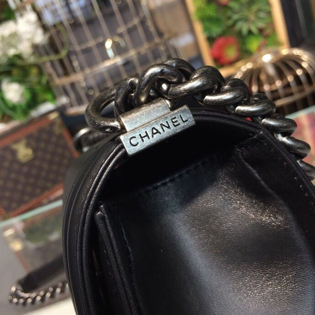 Chanel Boy Handbag SiLouis Vuittoner Hardware Black For Women, Women’s Bags, Shoulder And Crossbody Bags 9.8in/25cm A67086