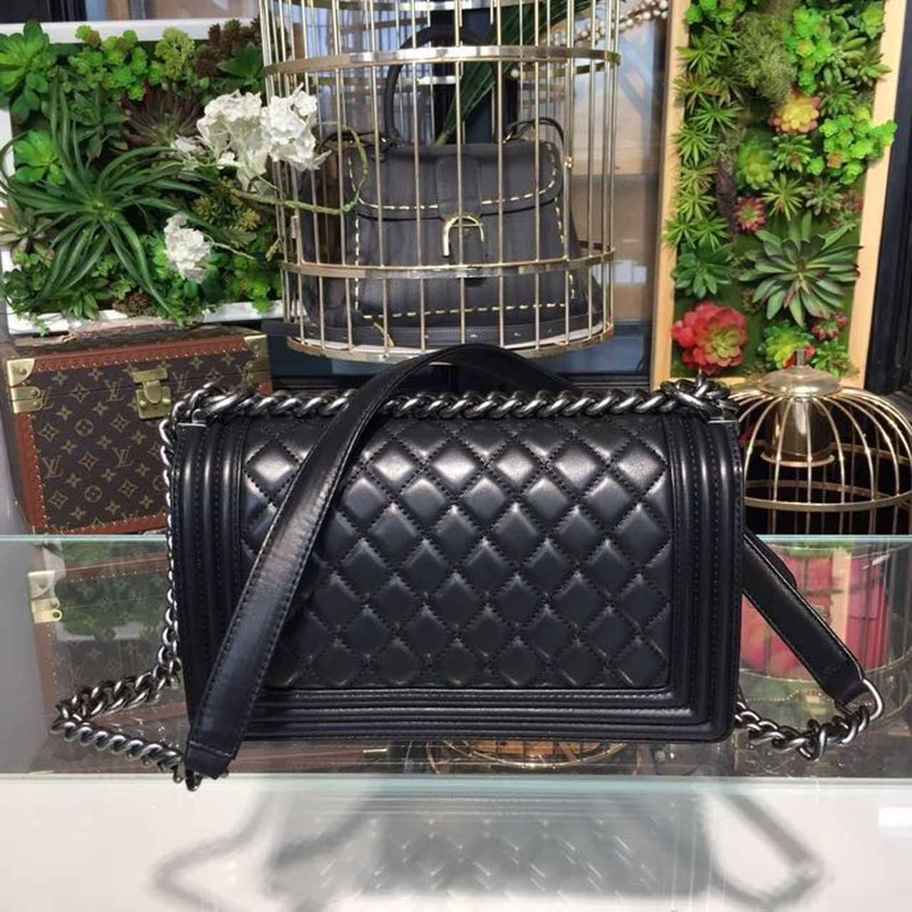Chanel Boy Handbag SiLouis Vuittoner Hardware Black For Women, Women’s Bags, Shoulder And Crossbody Bags 9.8in/25cm A67086