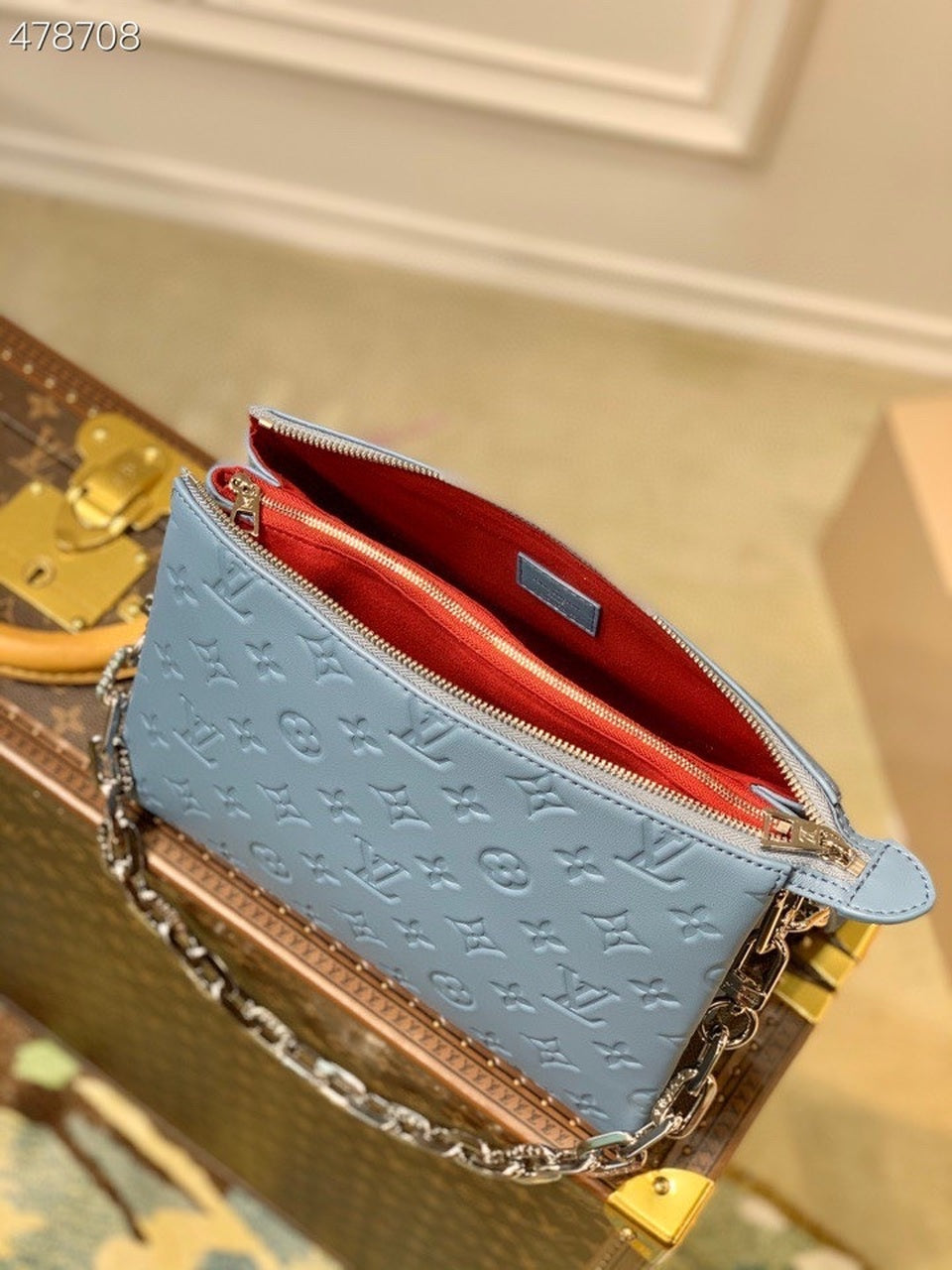 Louis Vuitton Coussin PM Monogram Embossed Puffy Light Blue For Women, WomenÃƒÂ¢Ã¢â€šÂ¬Ã¢â€žÂ¢s Handbags, Shoulder And Crossbody Bags 10.2in/26cm Louis Vuitton