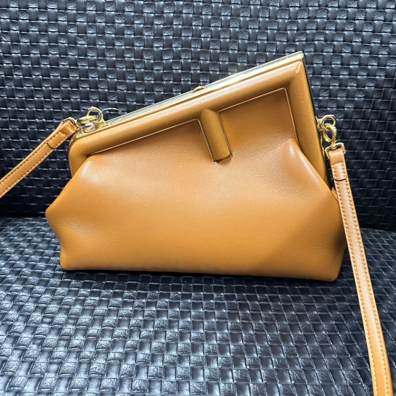 rst Leather Crossbody Bag Small
