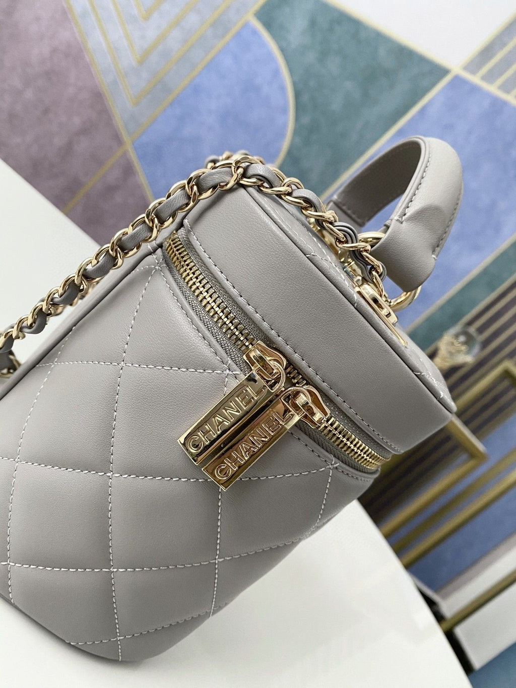 Chanelouis Vuittonanity Case Gold Hardware Grey For Women, Women’s Handbags, Shoulder Bags 9.4in/24cm 
