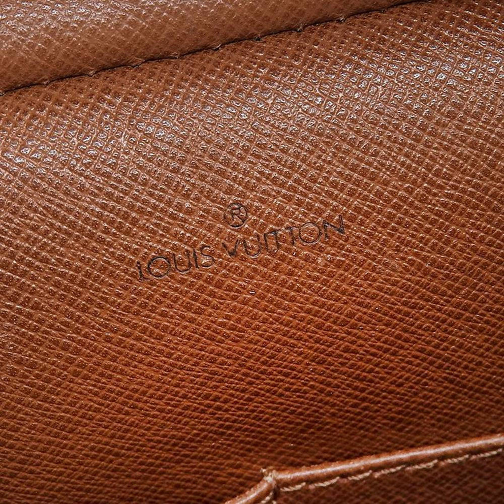 Louis Vuitton Compiegne 28  Canvas Clutch Bag