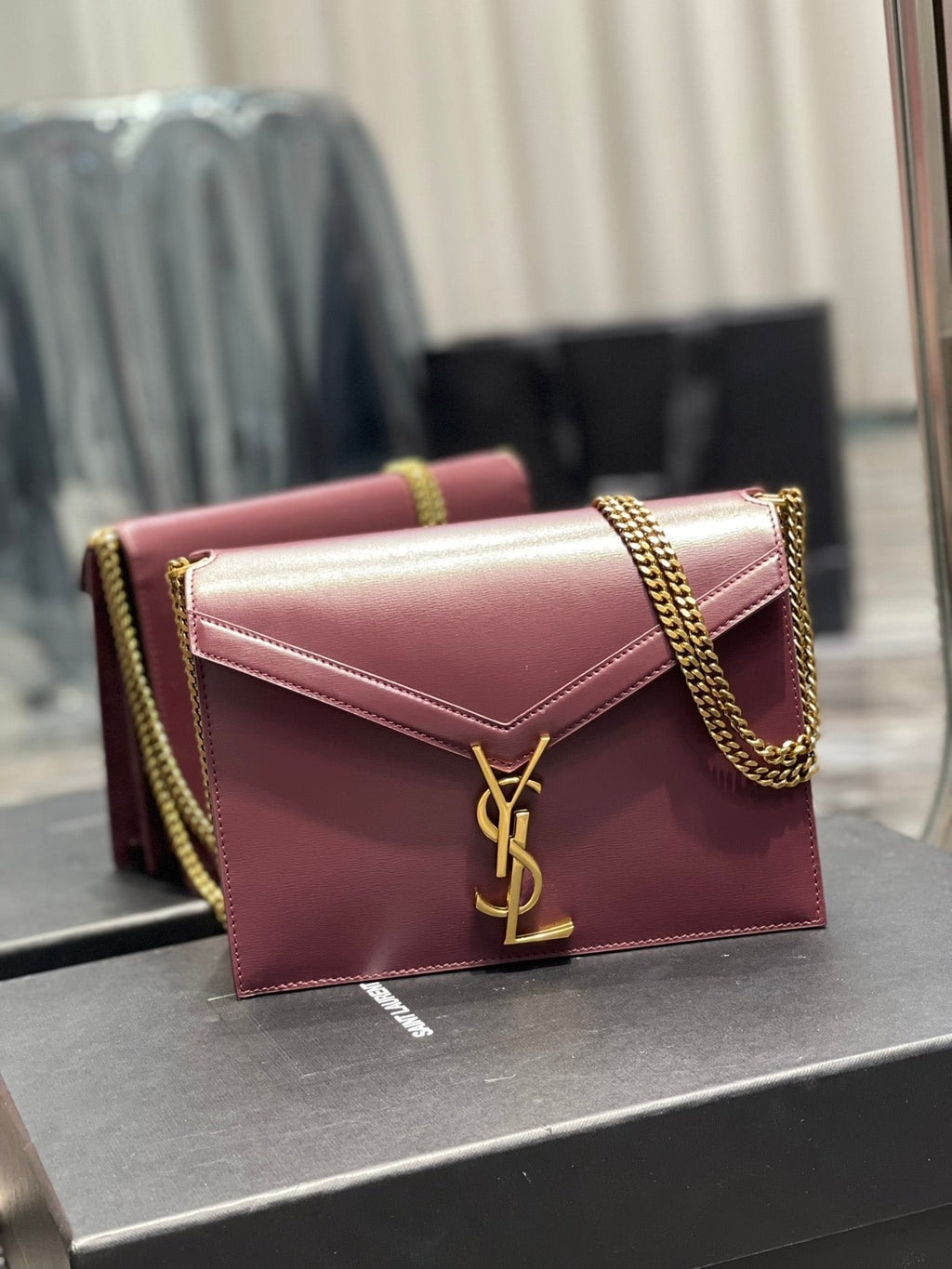 YSSL Cassandra Medium Chain Bag Rouge Opyum In Grain De Poudre Embossed For Women 8in/22cm YSL 532750BOW0W6008