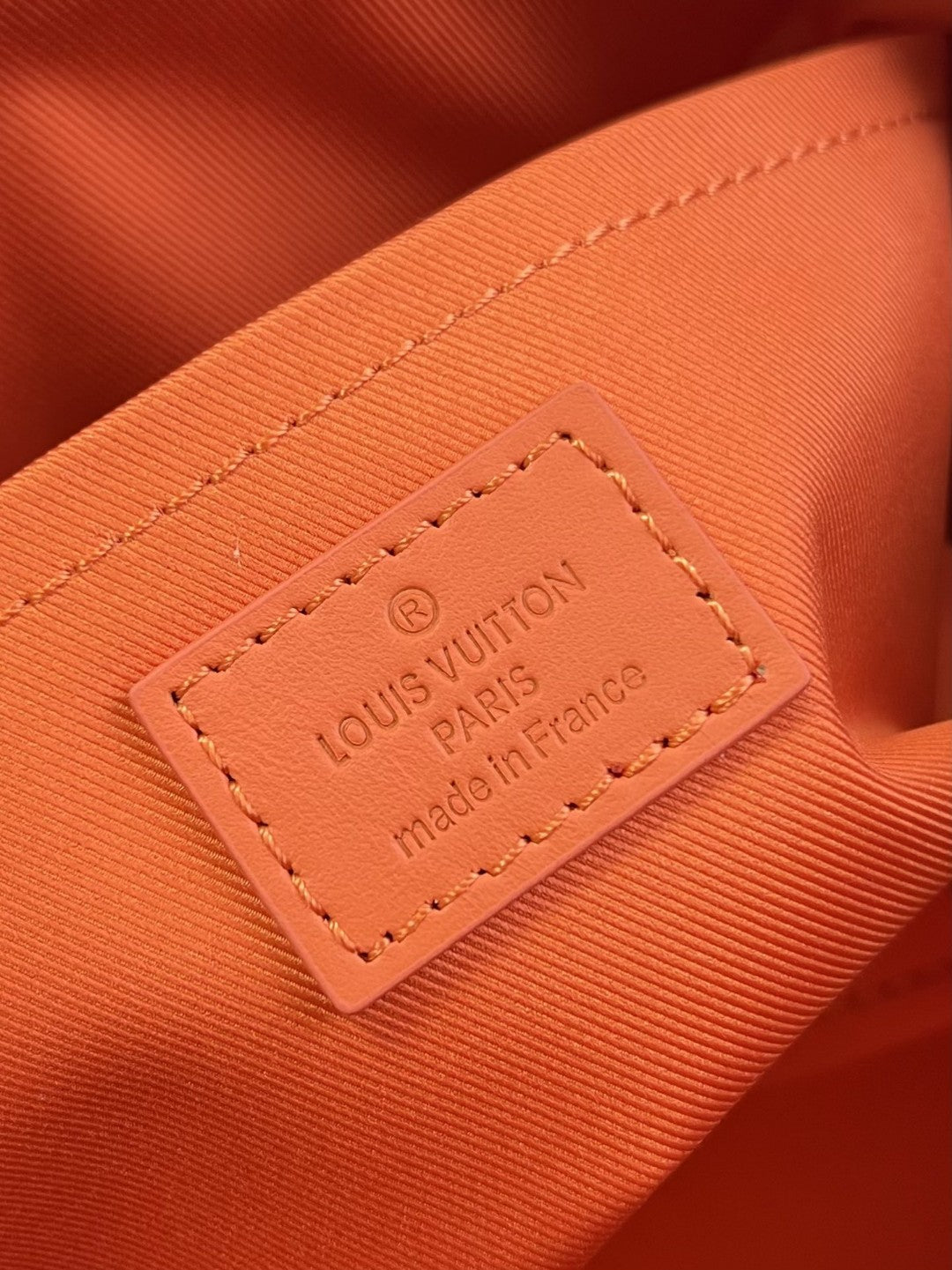 Louis Vuitton City Keepall Aerogram Orange For Men, Bags, Shoulder And Crossbody Bags 10.6in/27cm Louis Vuitton
