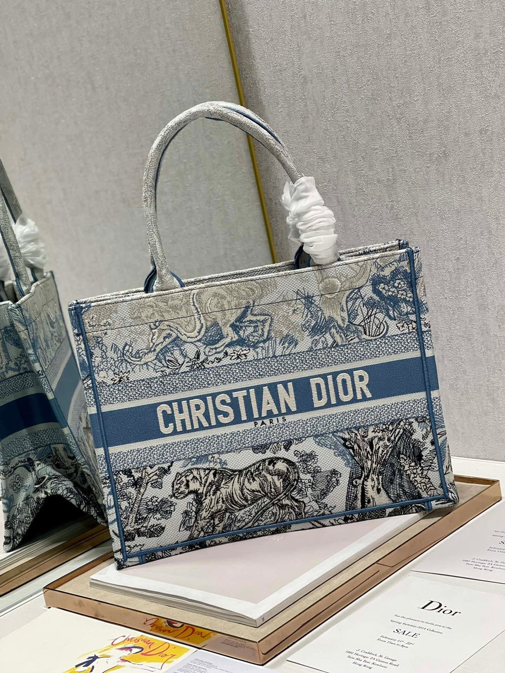 Dior MeDiorum Book Tote Blue Toile de Jouy Reverse Embroidery, Blue, For Women Women’s Handbags, Shoulder Bags, 36cm CD M1296ZRGO_M928