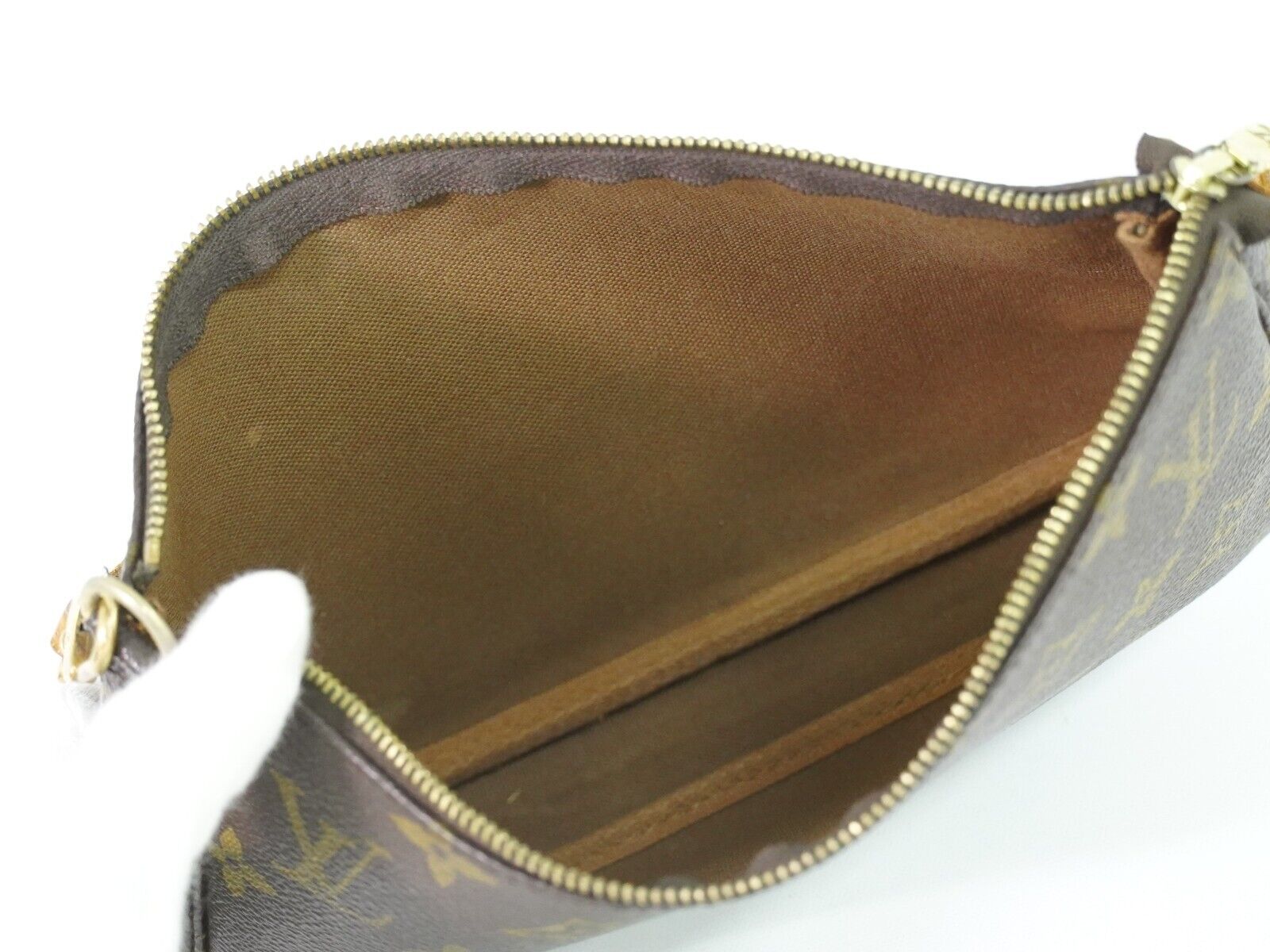 Louis Vuitton Pochette Accessoires  Canvas Clutch Bag