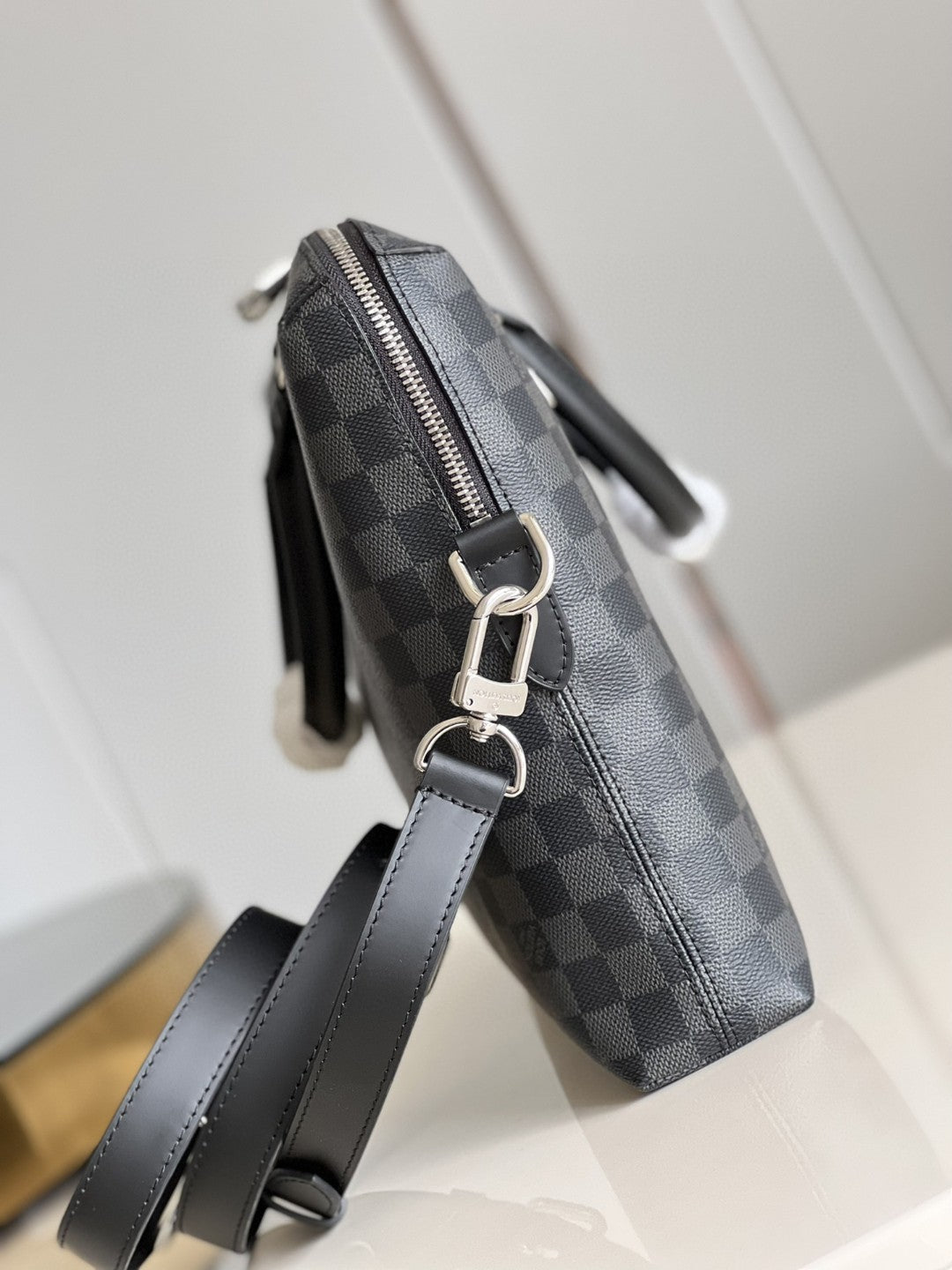 Louis Vuitton Porte Documents Jour Business Bag Damier Graphite For Men, Bags, Shoulder And Crossbody Bags 14.6in/37cm Louis Vuitton N48260