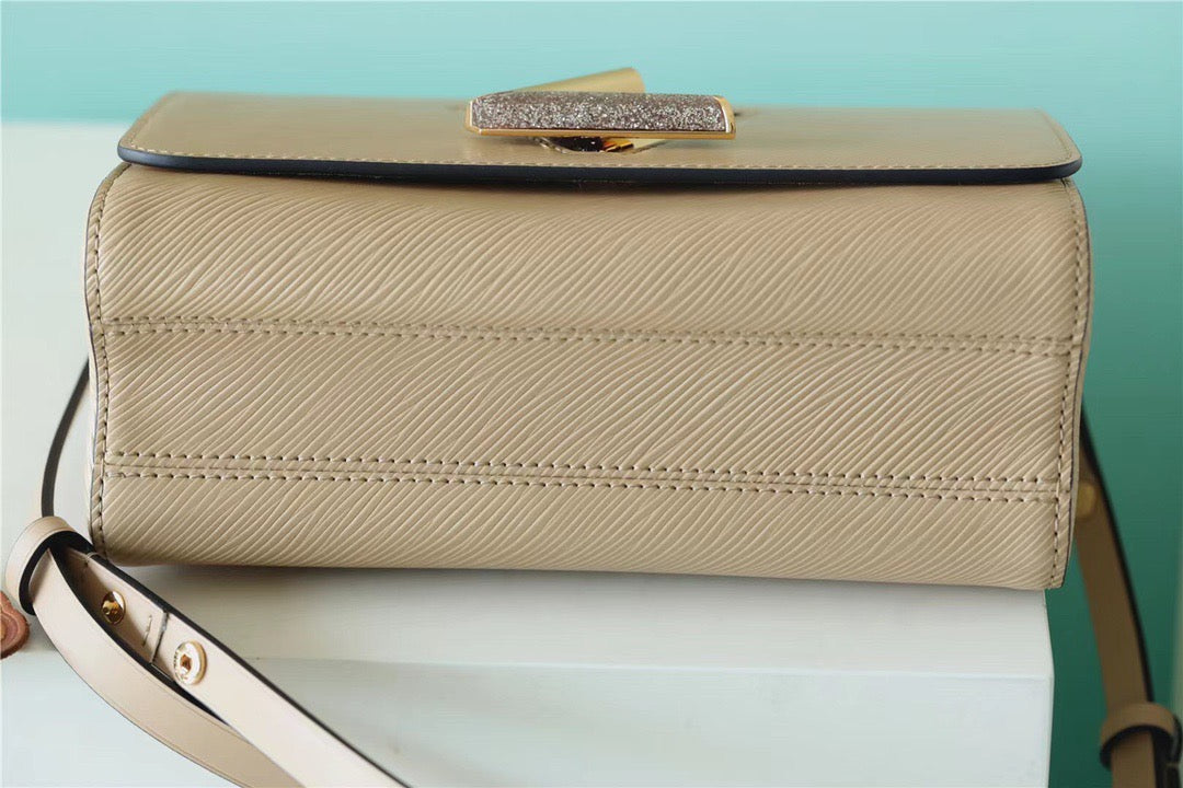 Louis Vuitton Twist MM Epi Beige For Women,  Shoulder And Crossbody Bags 9.1in/23cm Louis Vuitton