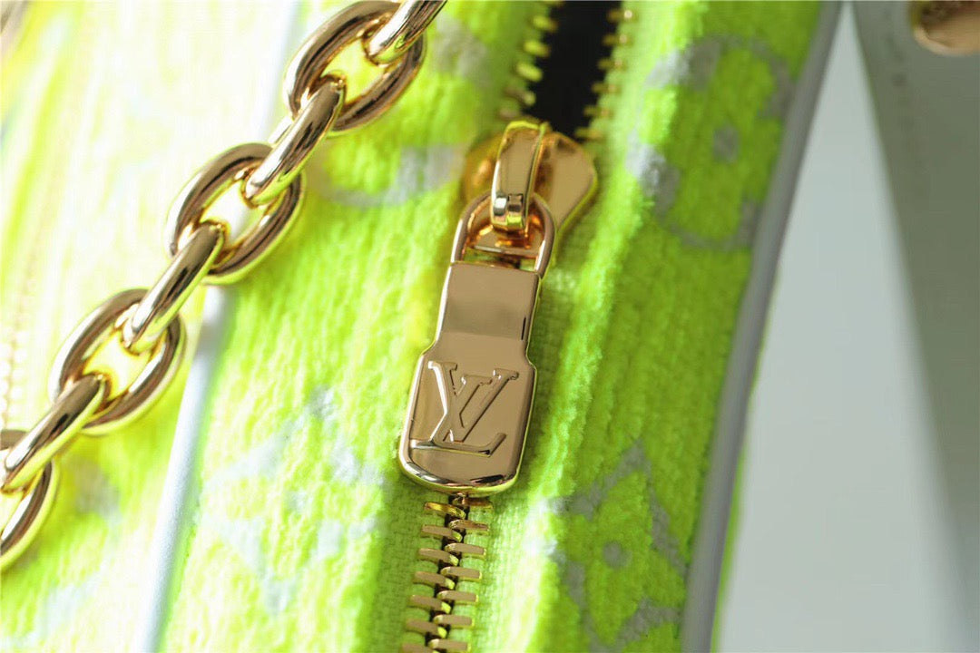 Louis Vuitton Loop Monogram Yellow For Women, Women’s Handbags, Shoulder Bags And Crossbody Bags 9.1in/23cm Louis Vuitton M81484