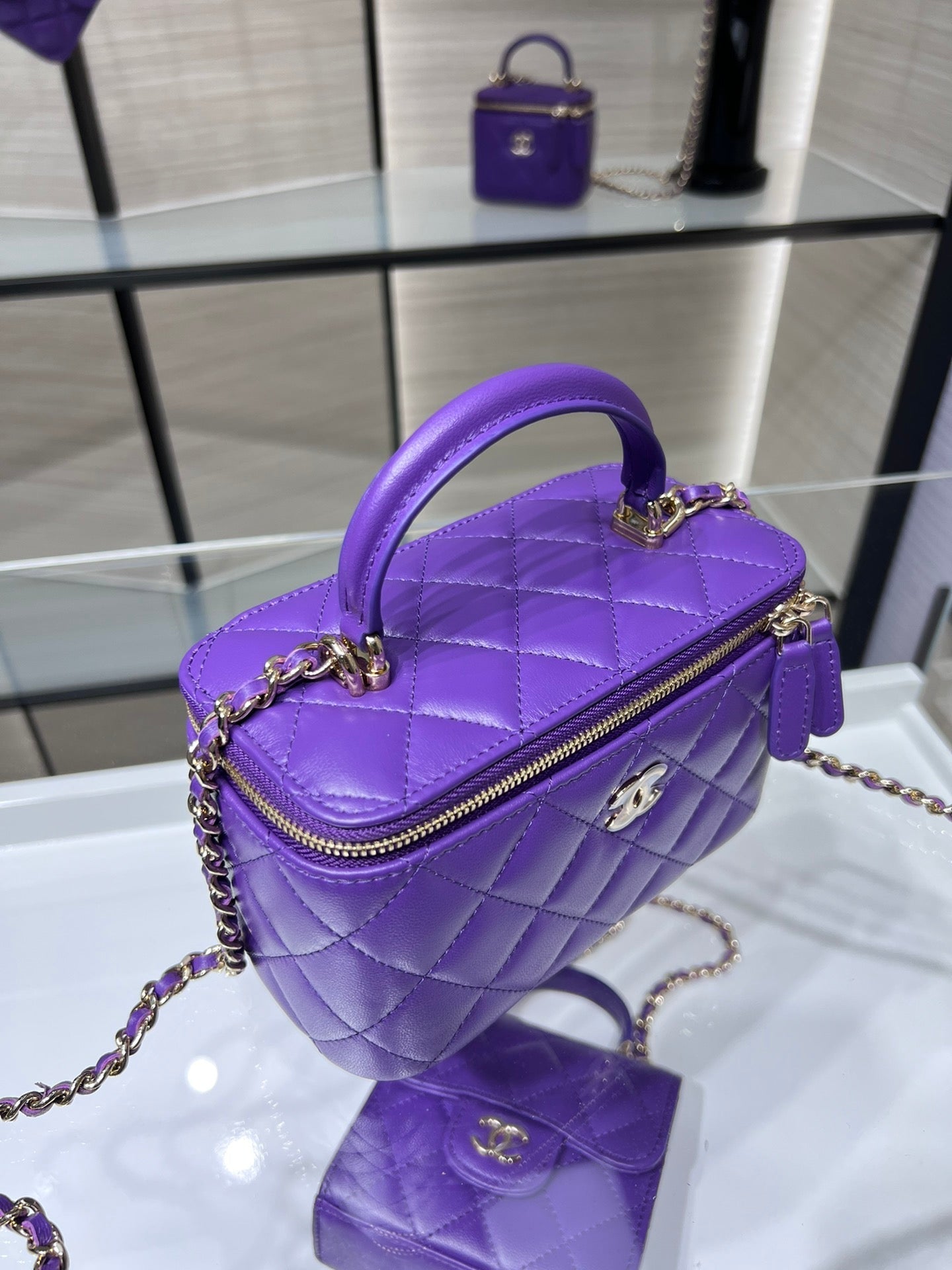 Chanelouis Vuittonanity With Chain SiLouis Vuittoner Hardware Purple For Women, Women’s Handbags, Shoulder Bags 6.7in/17cm