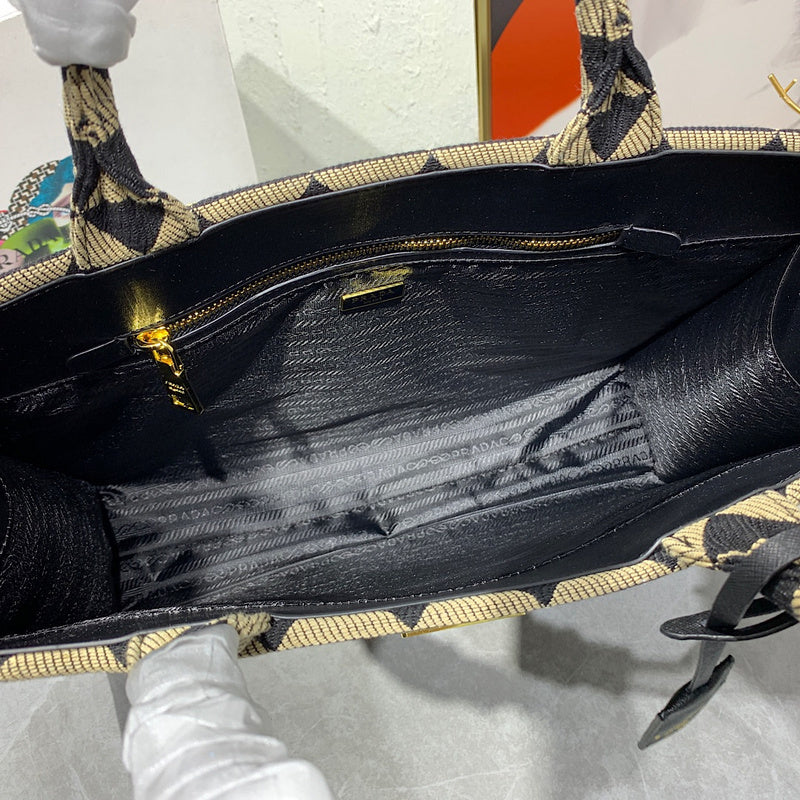 Barnes-Bags - Prada Bags - 785