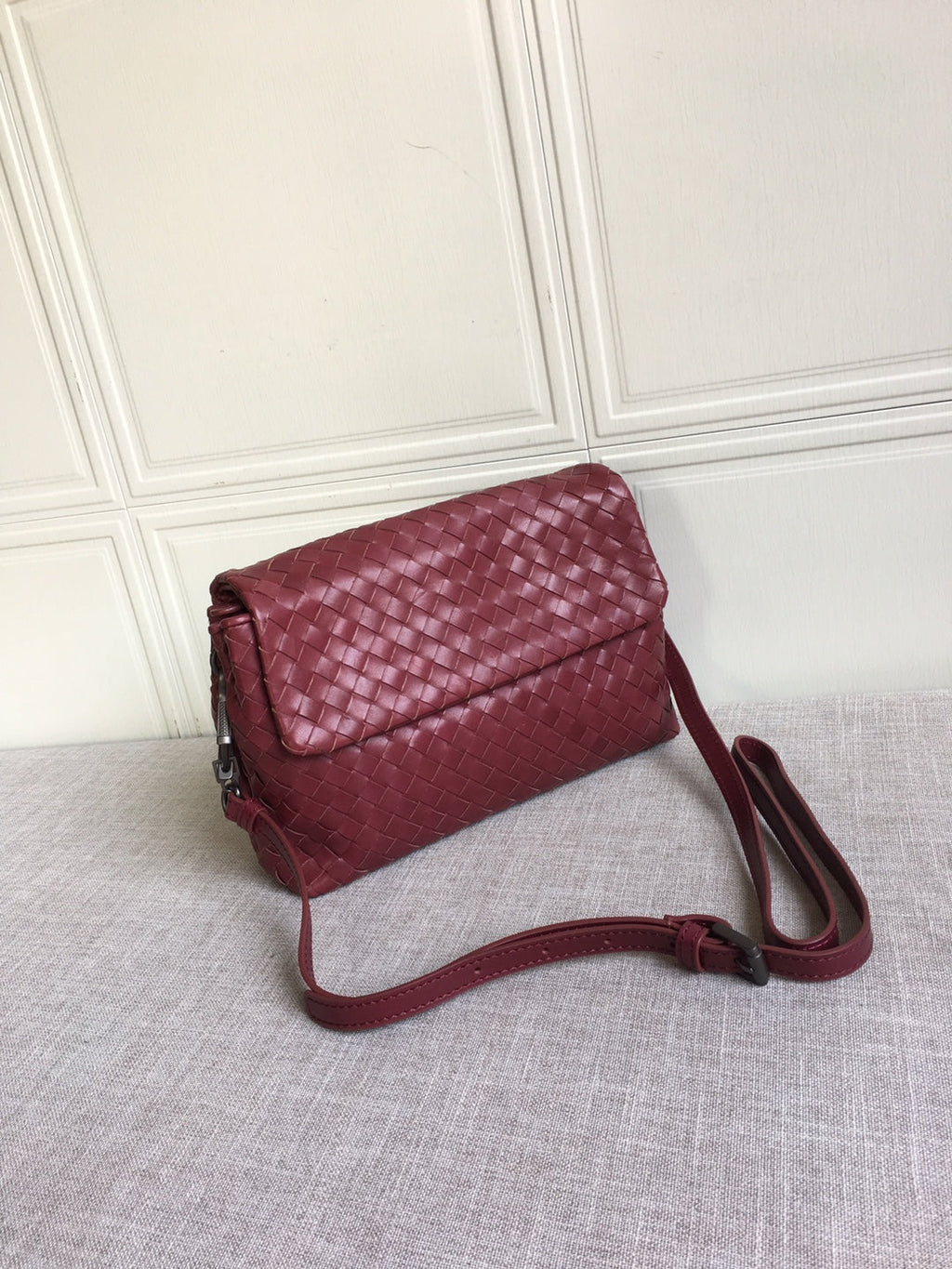 GLAMI Classic Intrecciato Red, For Women, WomenÃ¢â‚¬â„¢s Bags 8.9in/22.5cm