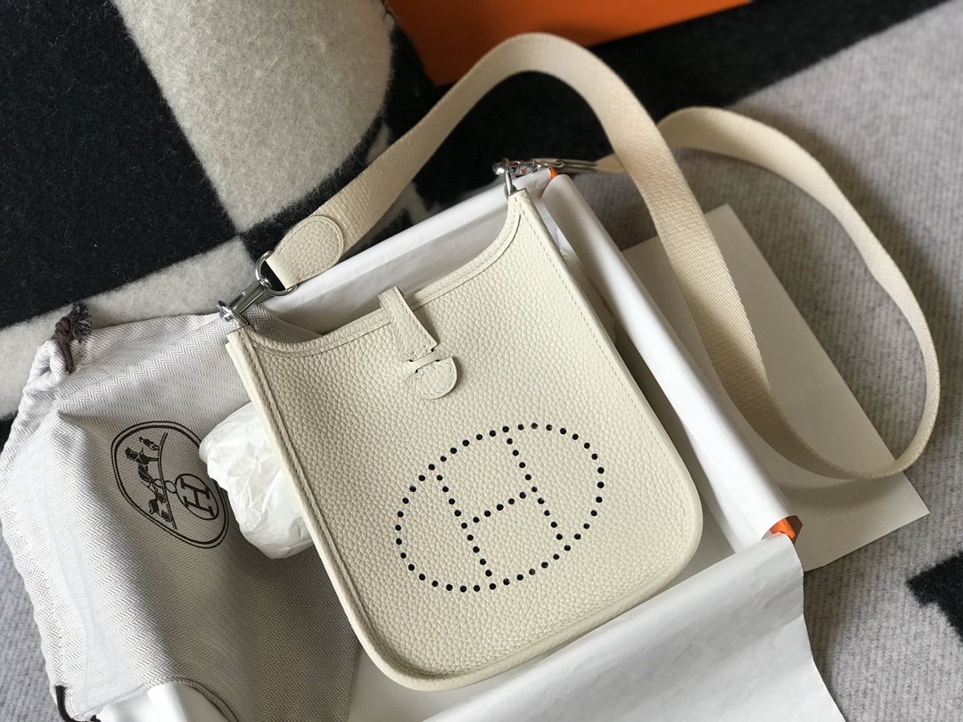 Evelyne 16 Amazone Bag Beige With SiLouis Vuittoner-Toned Hardware For Women, Shoulder And Crossbody Bags 6.3in/16cm