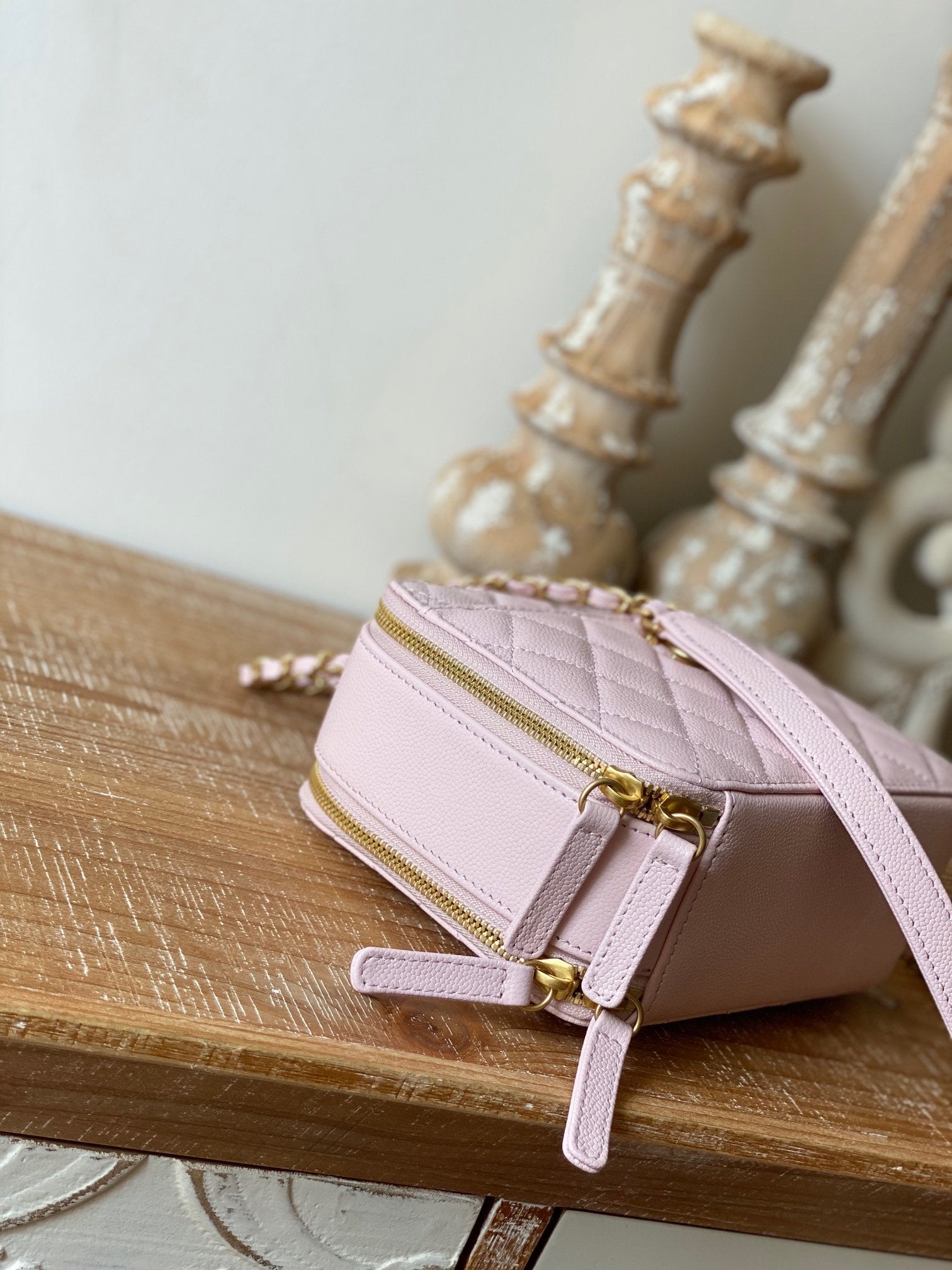 ChanelSmall Vanity Case Gold Hardware Light PiNike For Women Handbags, Shoulder Bags 5.9in/15cm AS3228Ã‚Â 