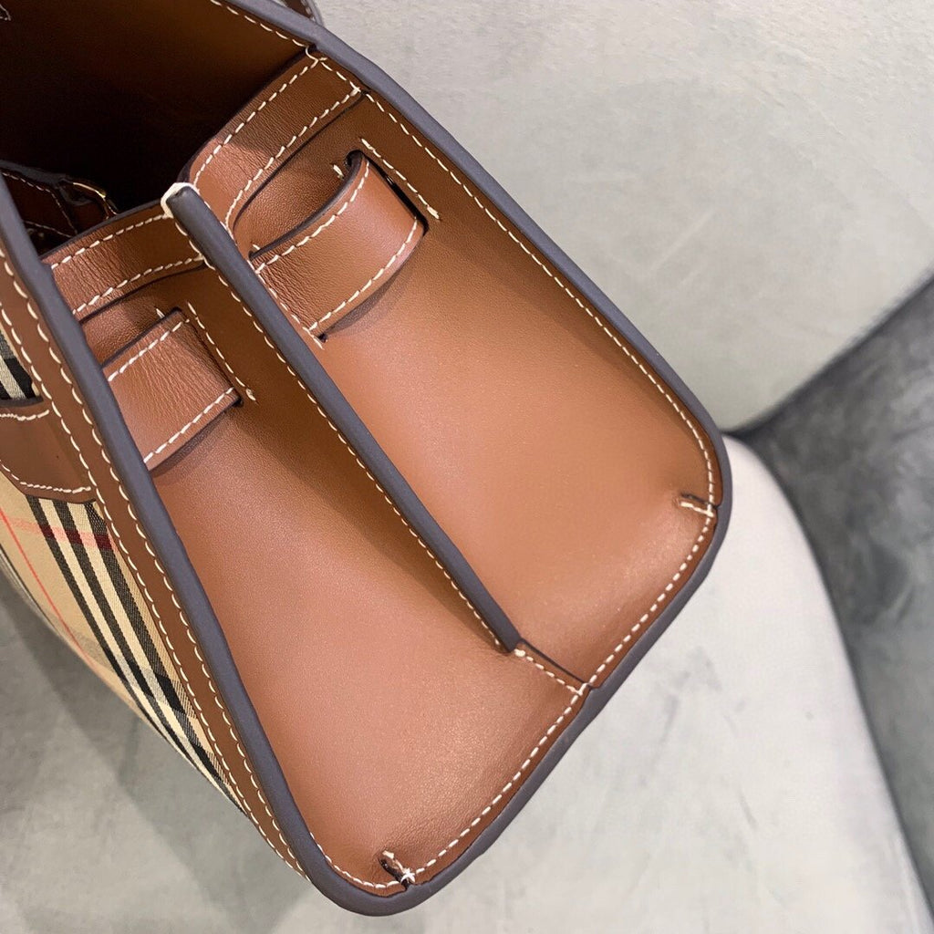 Mini Vintage Archive Beige For Women, WomenÃ¢â‚¬â„¢s Bags, Shoulder And Crossbody Bags 10.2in/ 26cm BUR 80246851