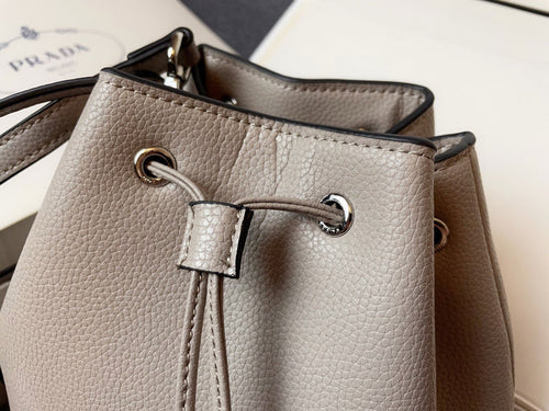 Barnes-Bags - Prada Bags - 991