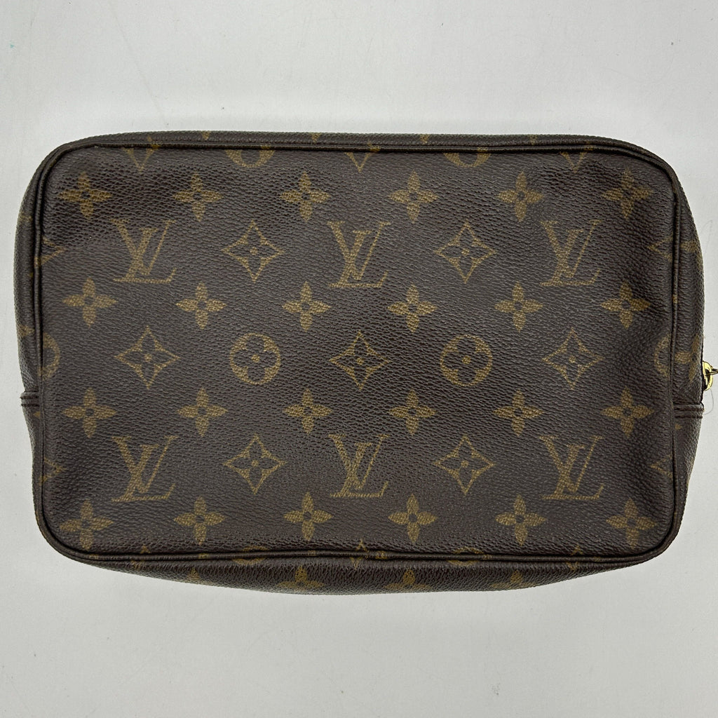 Louis Vuitton Trousse De Toilette Brown Canvas Clutch Bag Louis Vuitton9922sd