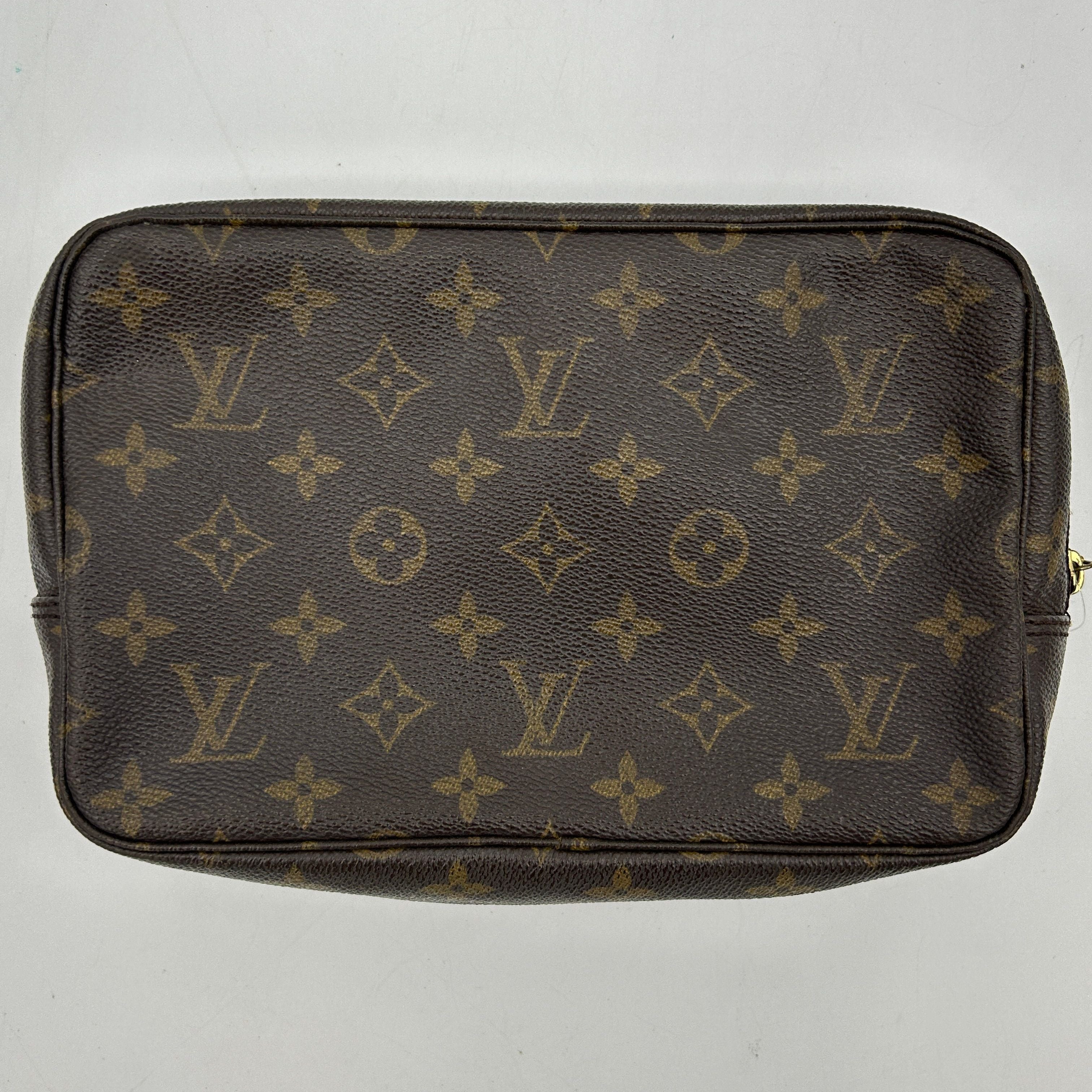Louis Vuitton Trousse De Toilette Brown Canvas Clutch Bag Louis Vuitton9922sd