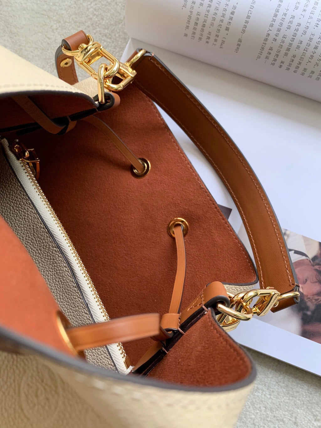 Louis Vuitton NeoNoe MM Bucket Bag Monogram Empreinte Creme For Women, WomenÃƒÂ¢Ã¢â€šÂ¬Ã¢â€žÂ¢s Bags, Shoulder Bags 10.2in/26cm Louis Vuitton M45307