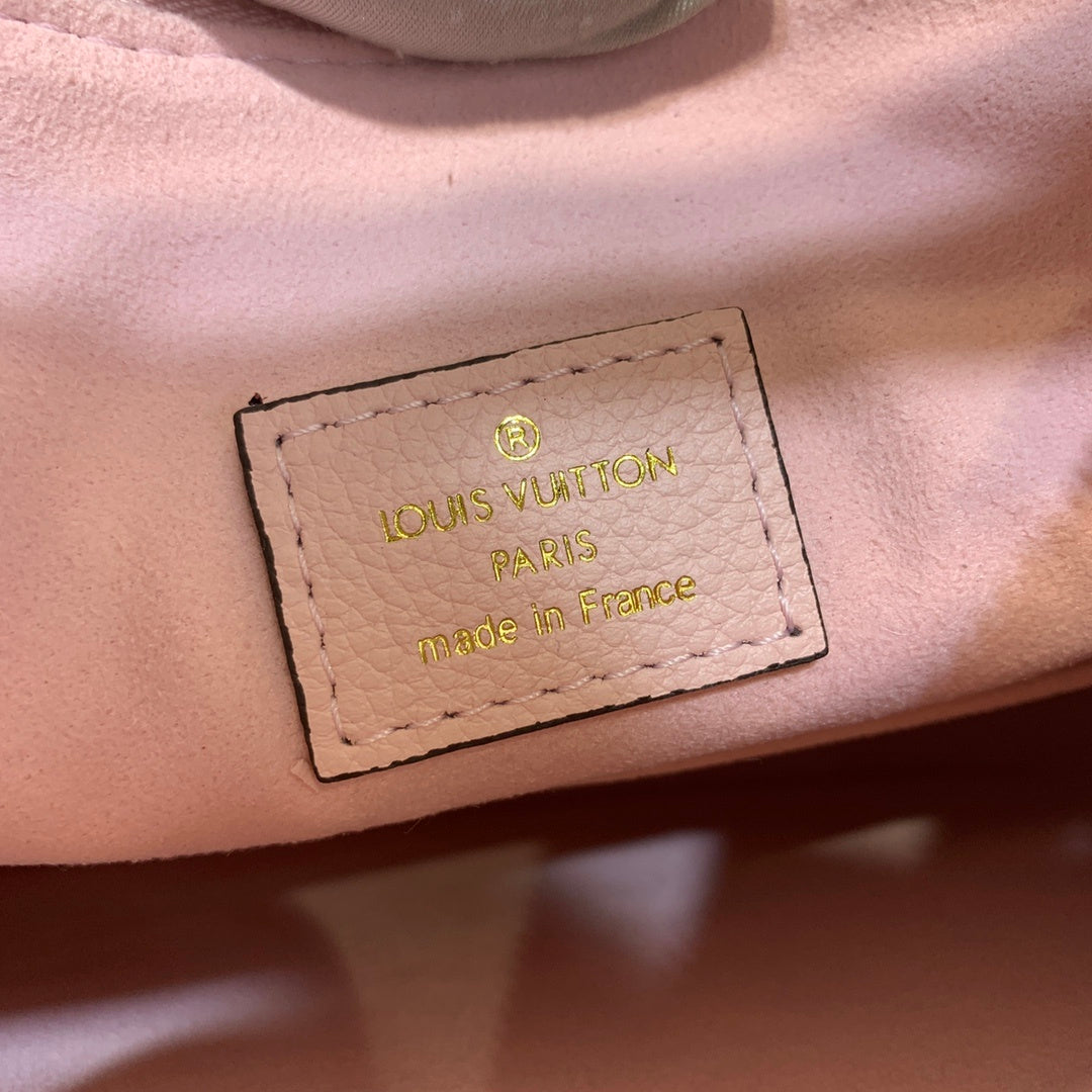 Louis Vuitton MarsGLAMIallow Hobo Bag Monogram Empreinte Pink For Women,  Shoulder And Crossbody Bags 9.4in/24cm Louis Vuitton M45697