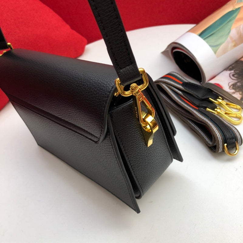 Barnes-Bags - Prada Bags - 851
