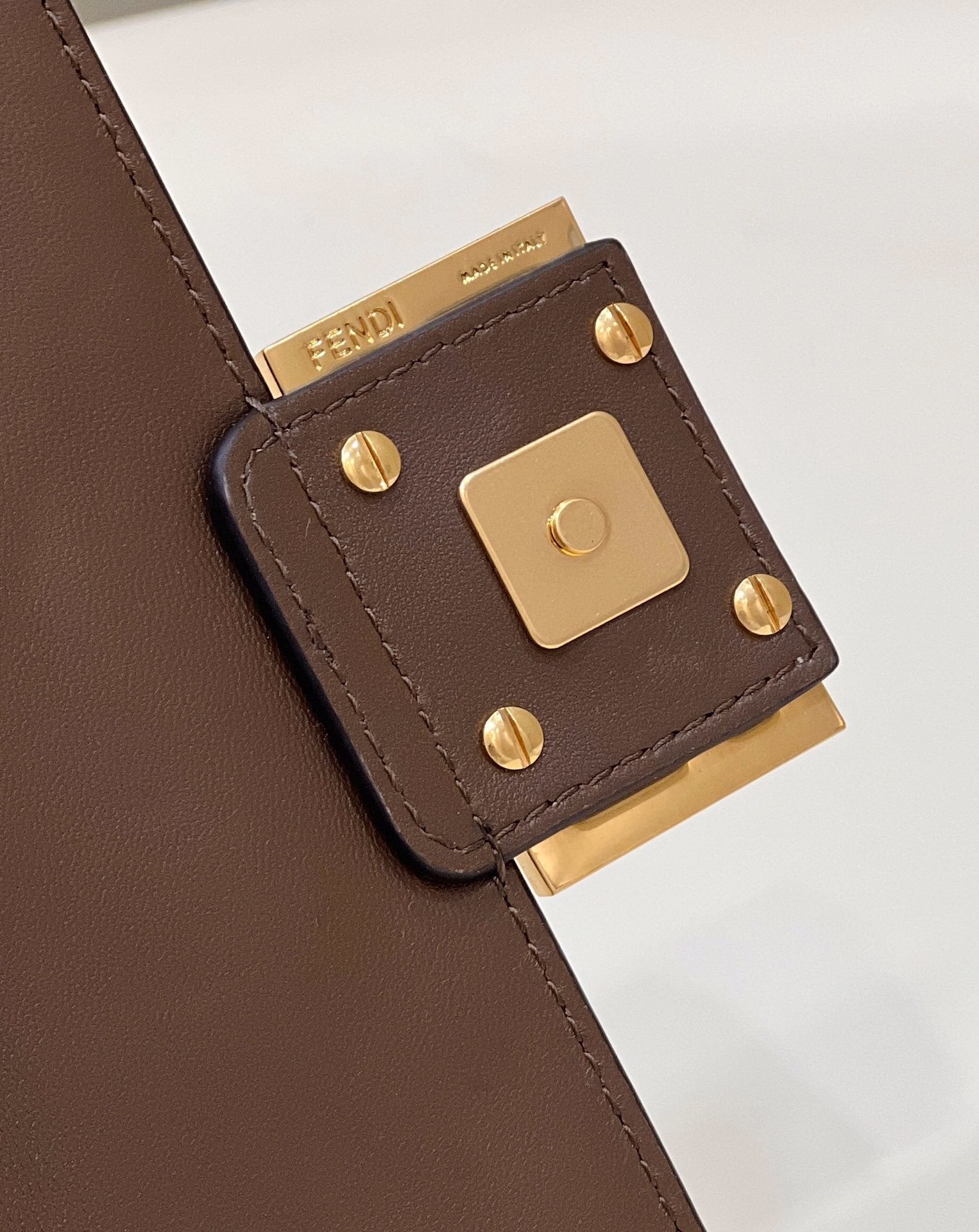 Baguette Brown For Women, Women’s Handbags, Shoulder And Crossbody Bags 7.5in/19cm FF 8BS017
