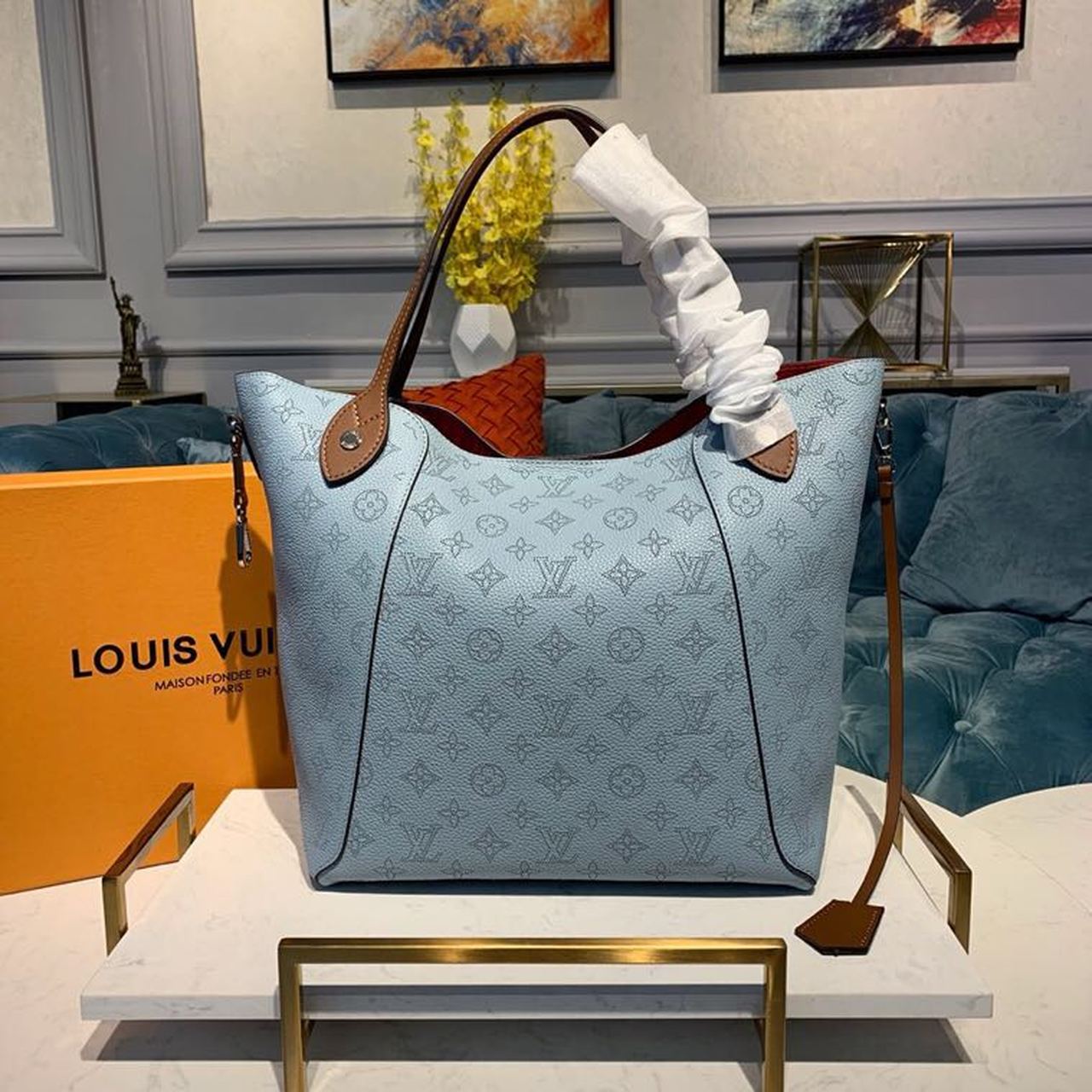 Louis Vuitton Hina MM Bucket Bag Light Blue For Women,  Shoulder And Crossbody Bags 18.1in/46cm Louis Vuitton M52975