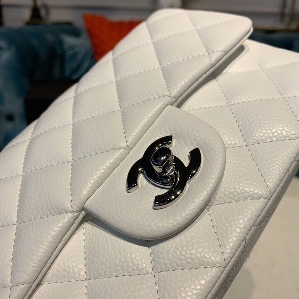 ChanelSmall Classic Handbag SiLouis Vuittoner Hardware White For Women, Women’s Bags, Shoulder And Crossbody Bags 7.8in/20cm A01113