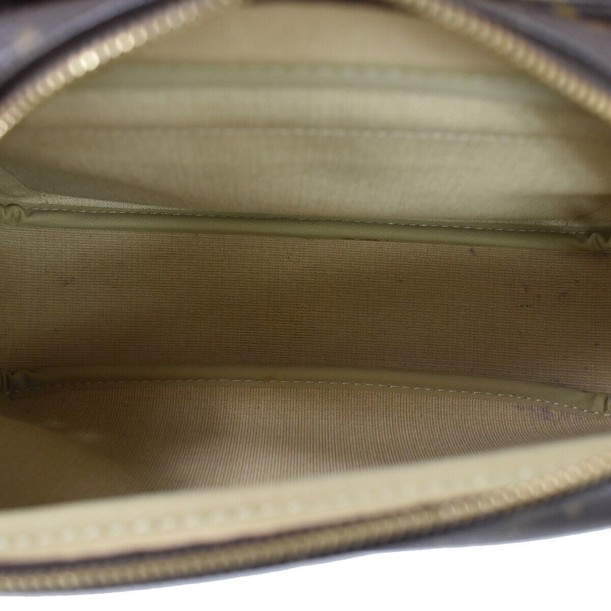 LOUIS VUITTON Reporter pm Shoulder Bag