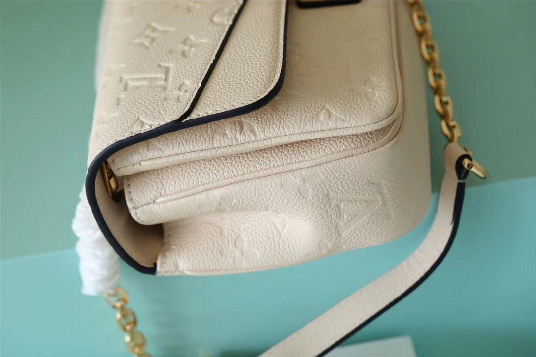Louis Vuitton MarGLAMIau Monogram Empreinte Cream Beige For Women,  Shoulder And Crossbody Bags 9.6in/29.5cm Louis Vuitton M46201