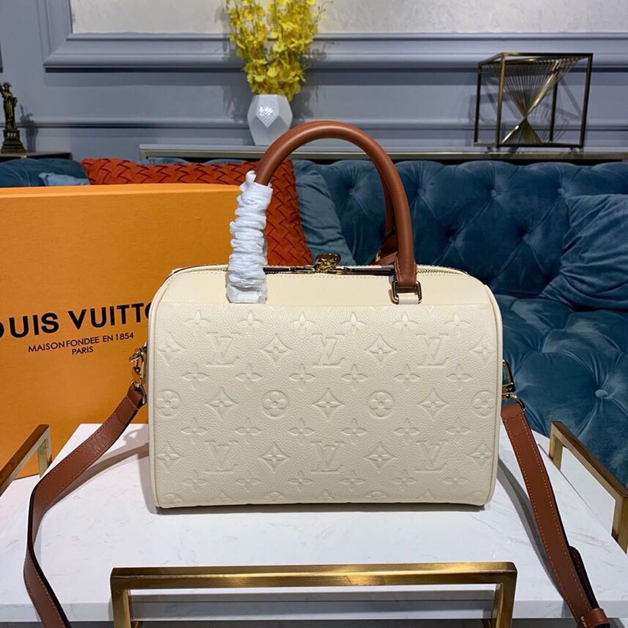 Louis Vuitton Speedy Bandouliere 25 Monogram Empreinte Creme For Women,  Shoulder And Crossbody Bags 9.8in/25cm Louis Vuitton M44736