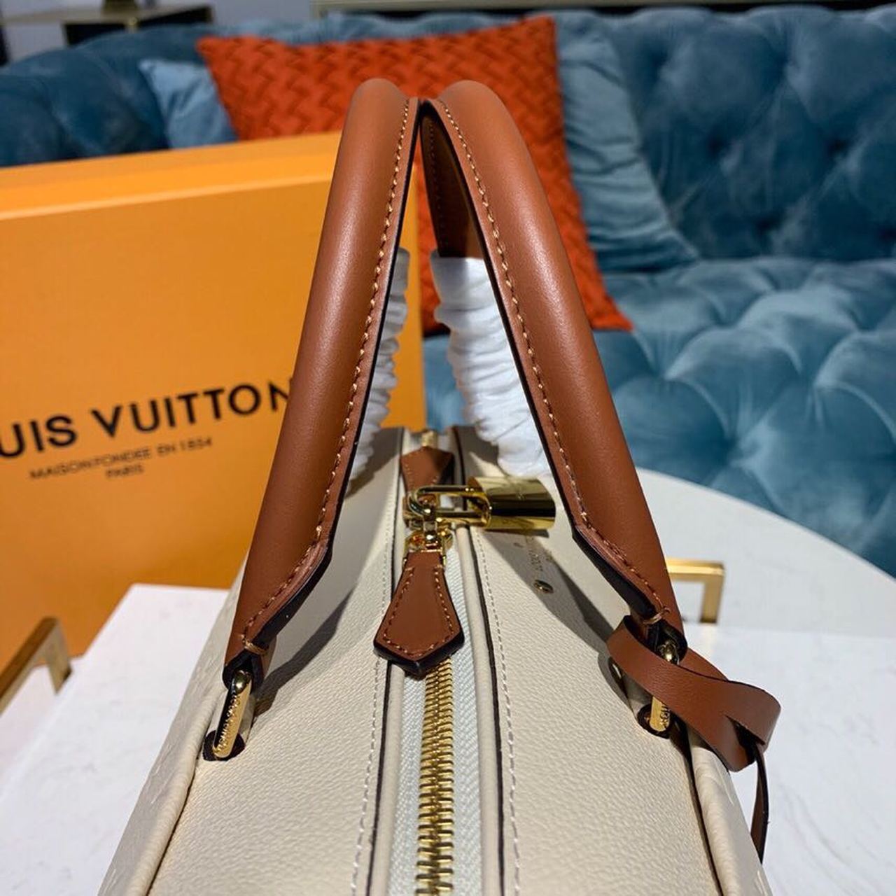 Louis Vuitton Speedy Bandouliere 25 Monogram Empreinte Creme For Women,  Shoulder And Crossbody Bags 9.8in/25cm Louis Vuitton M44736
