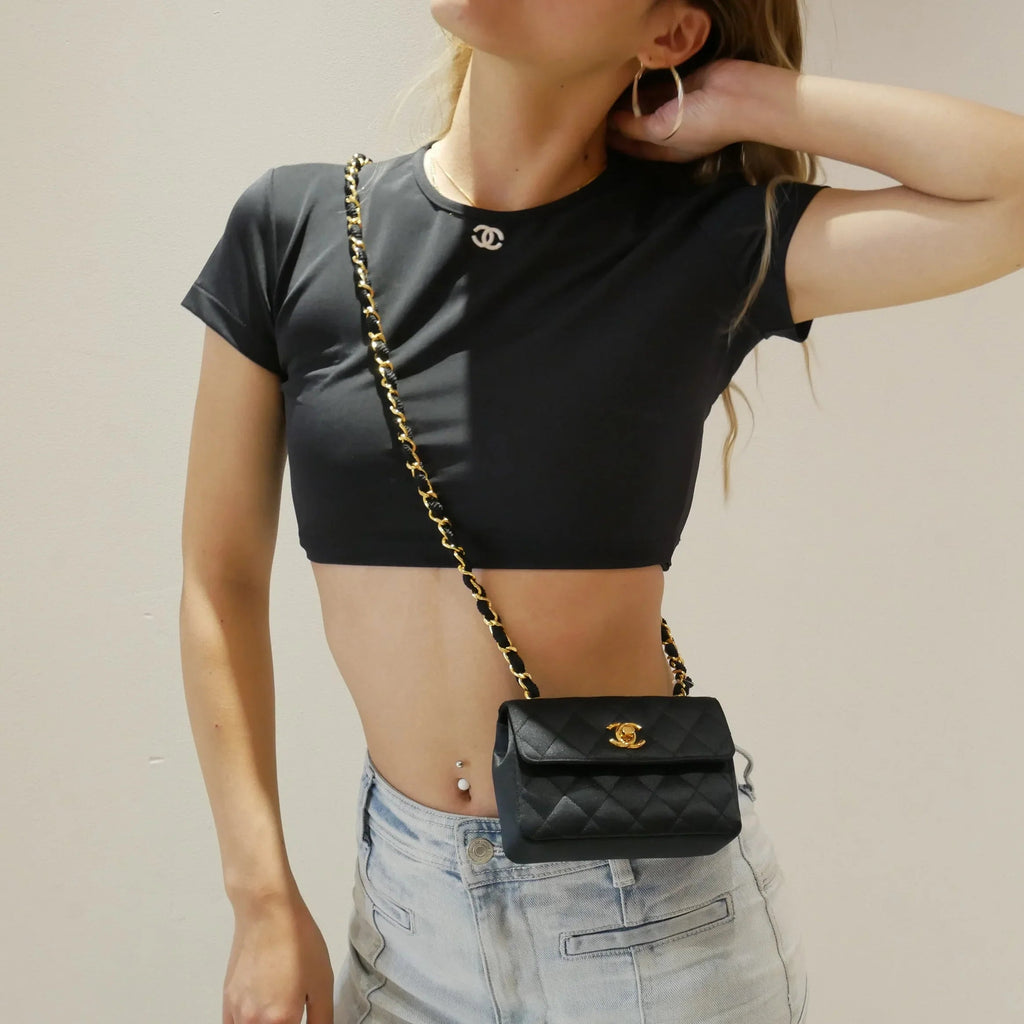 CHANEL 1995 Spring black CC cropped top #40