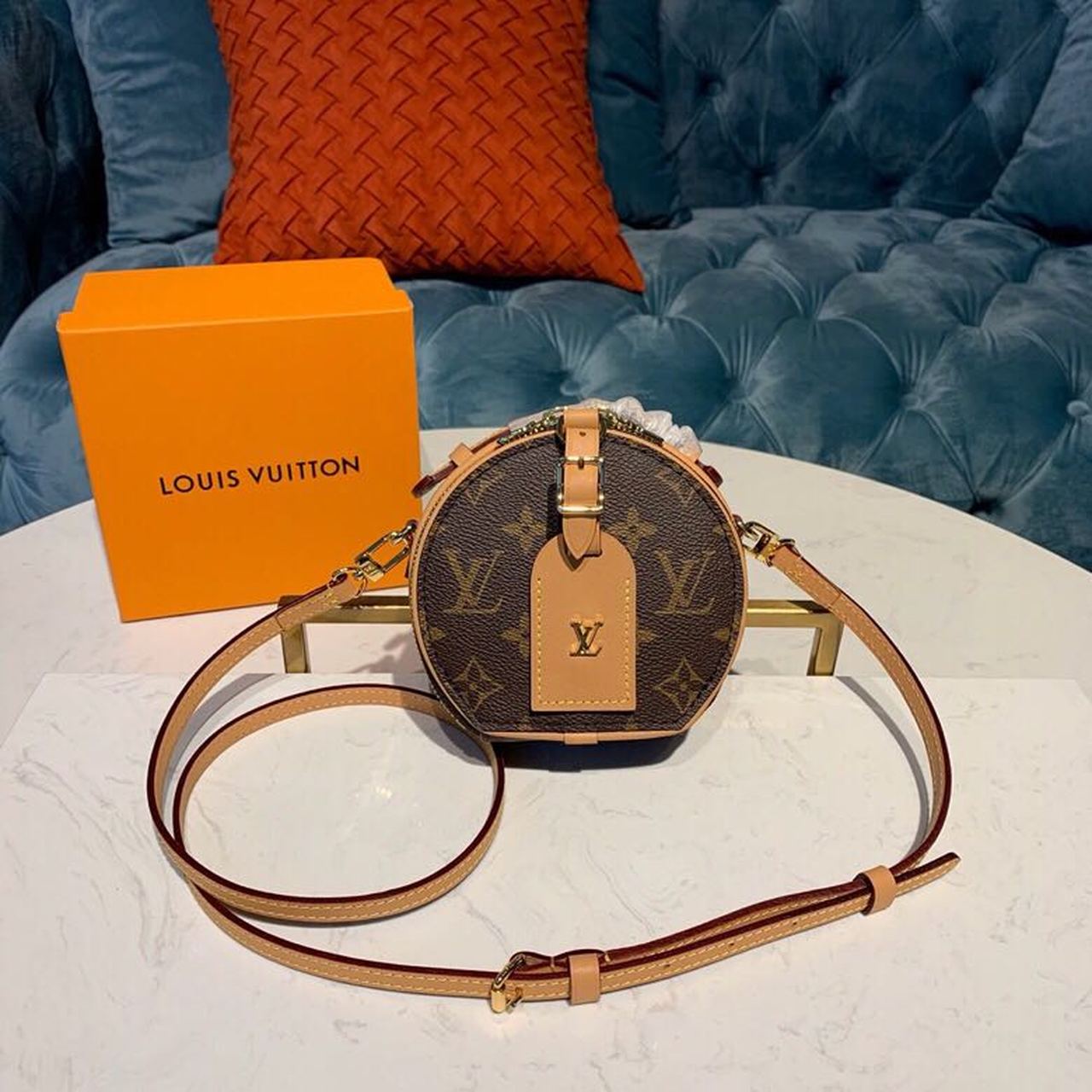 Louis Vuitton Mini Boite Chapeau Monogram Canvas For Women, WomenÃƒÂ¢Ã¢â€šÂ¬Ã¢â€žÂ¢s Chain And Strap Wallet, Shoulder And Crossbody Wallet 5.1in/13cm Louis Vuitton M44699