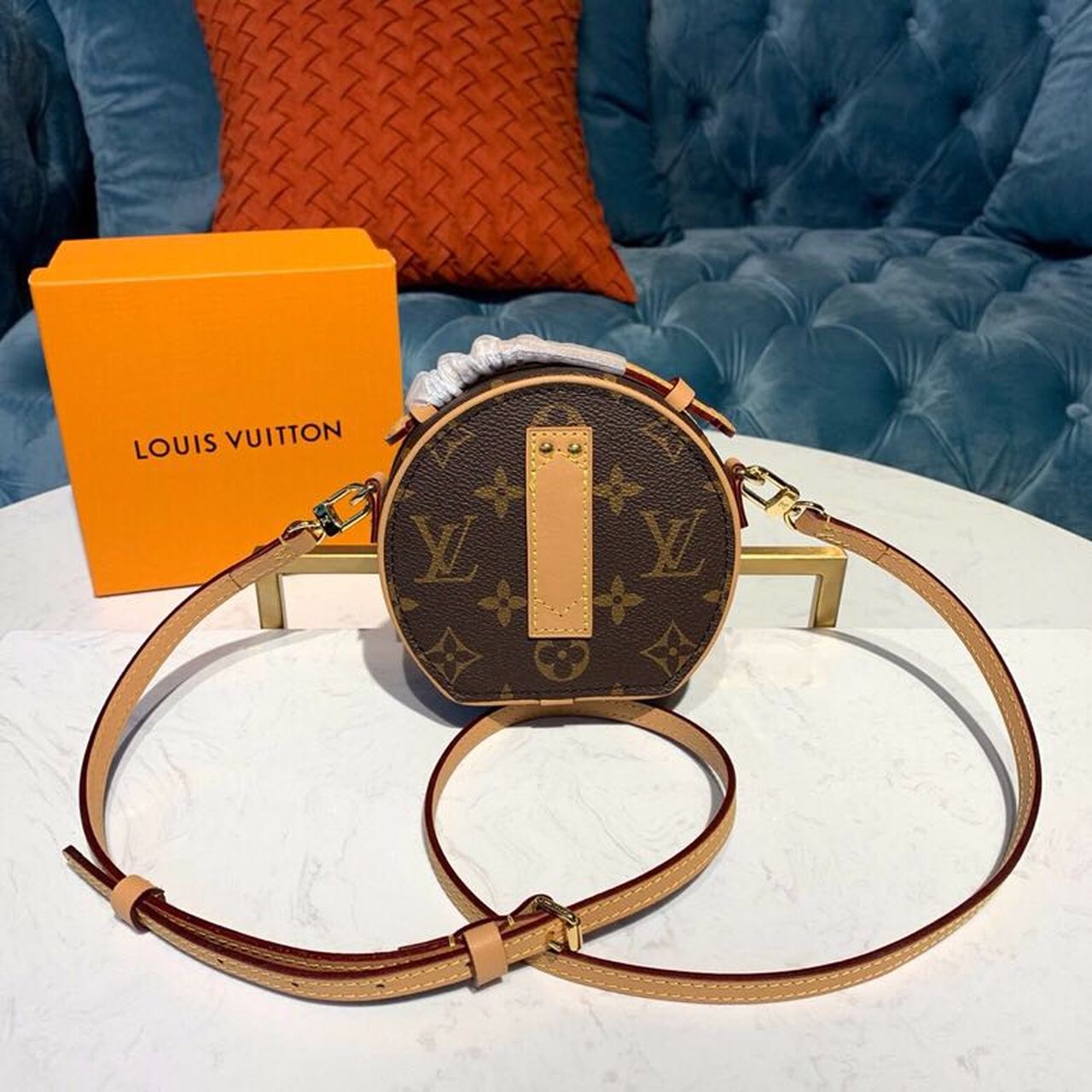 Louis Vuitton Mini Boite Chapeau Monogram Canvas For Women, WomenÃƒÂ¢Ã¢â€šÂ¬Ã¢â€žÂ¢s Chain And Strap Wallet, Shoulder And Crossbody Wallet 5.1in/13cm Louis Vuitton M44699